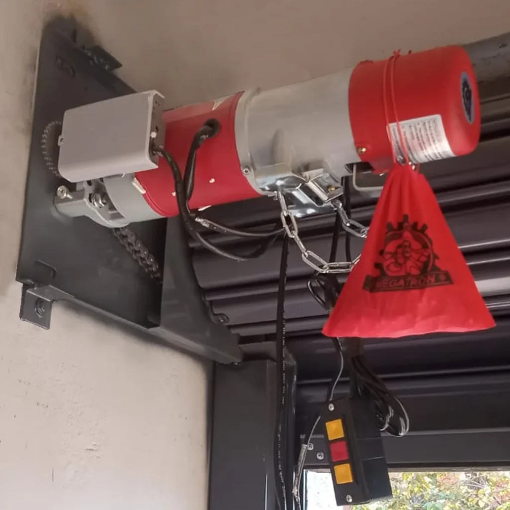 Galpão com automatizador